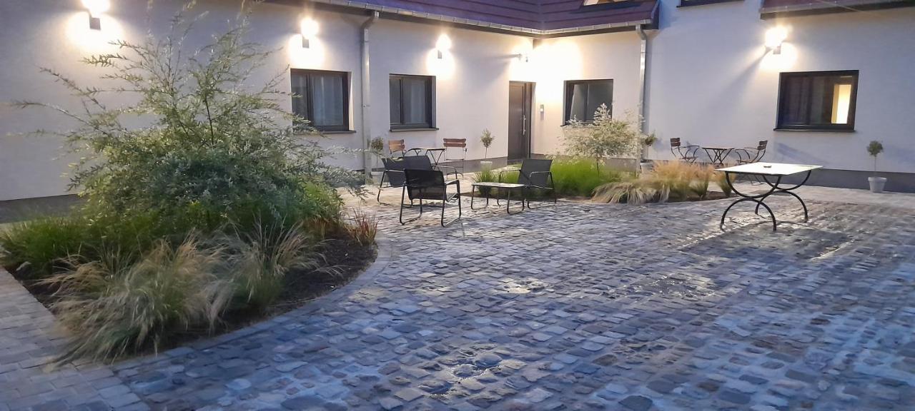 Hotel Cote Grange Tournai Exterior foto