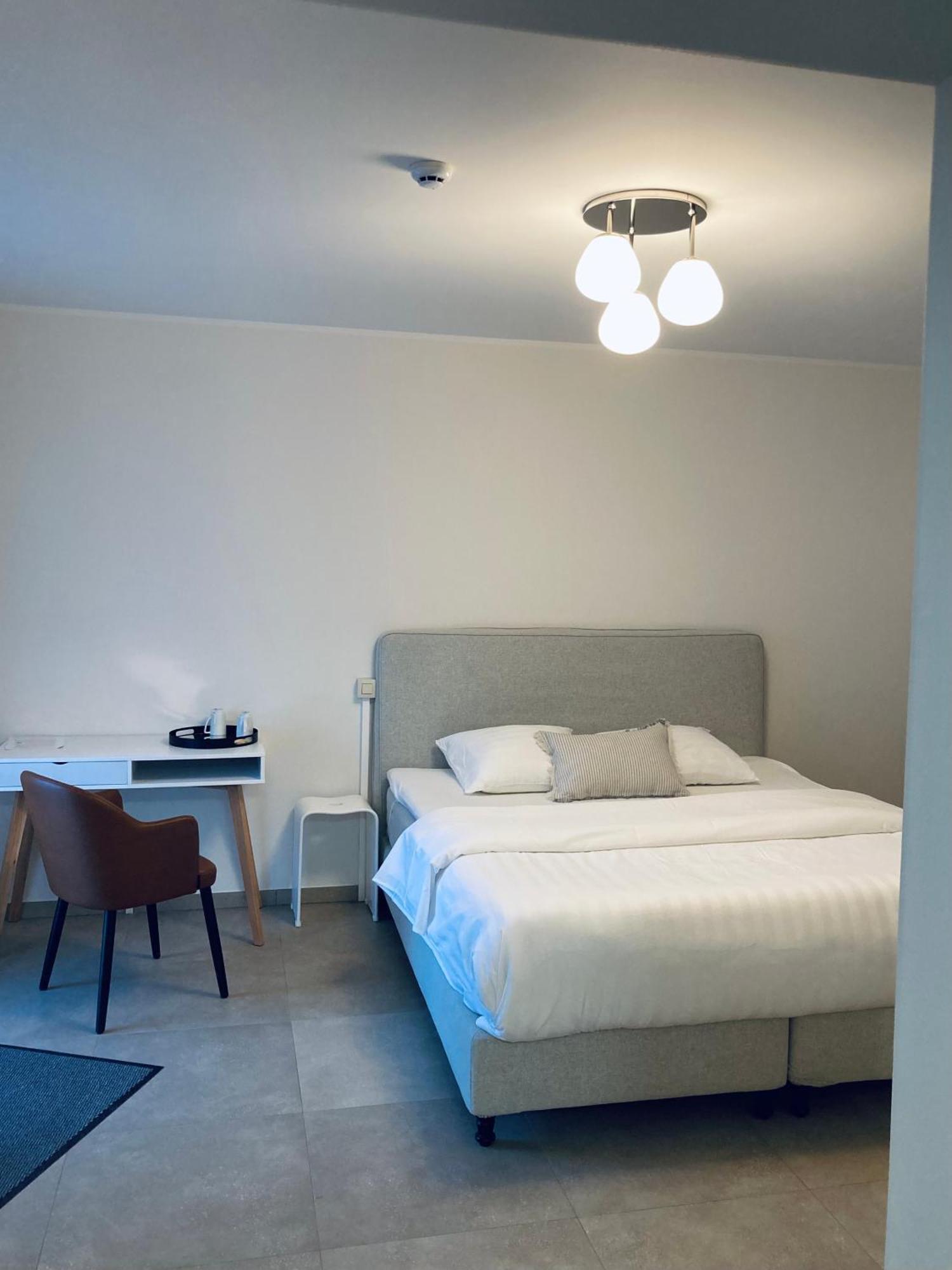 Hotel Cote Grange Tournai Exterior foto