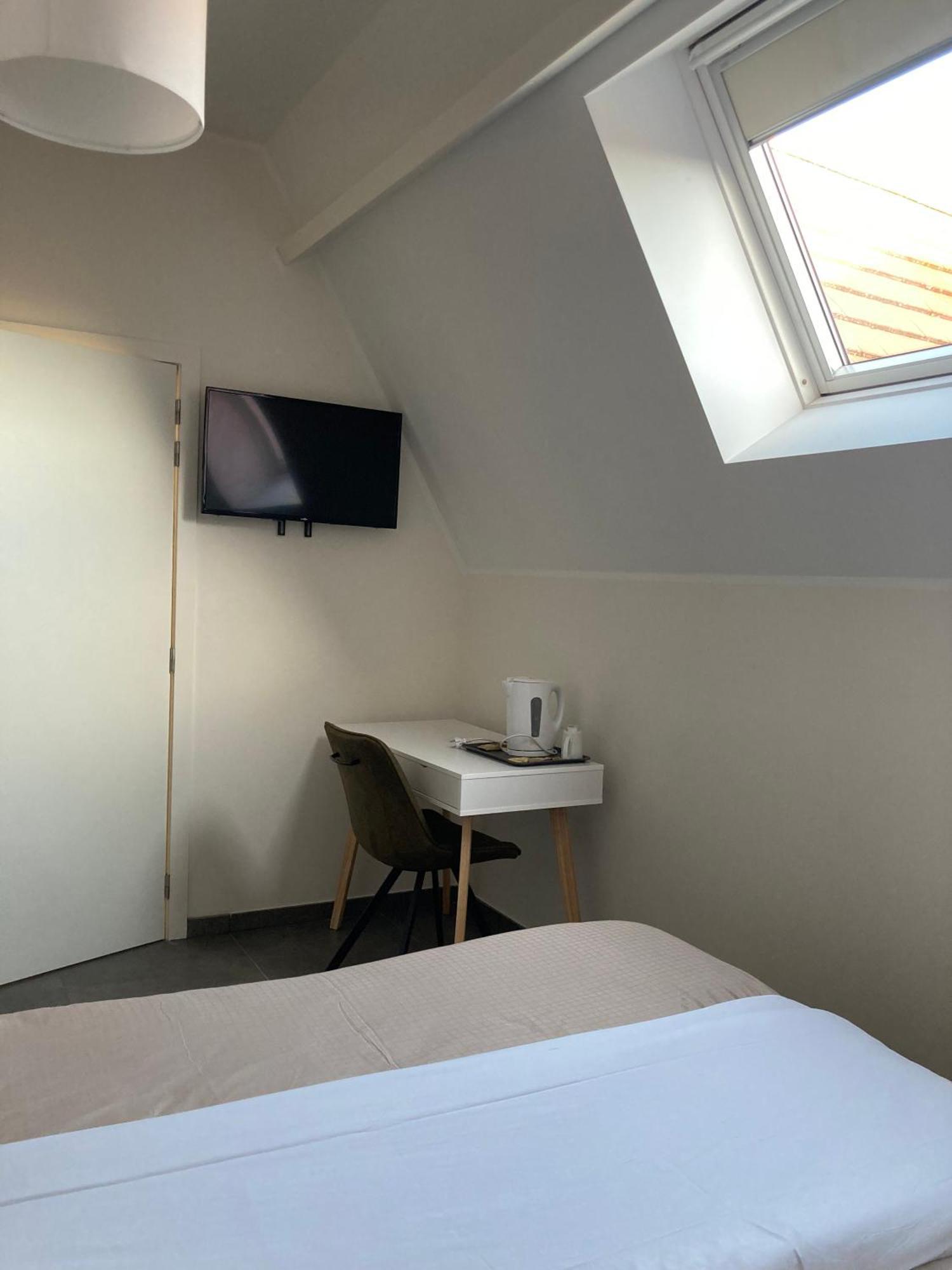 Hotel Cote Grange Tournai Exterior foto