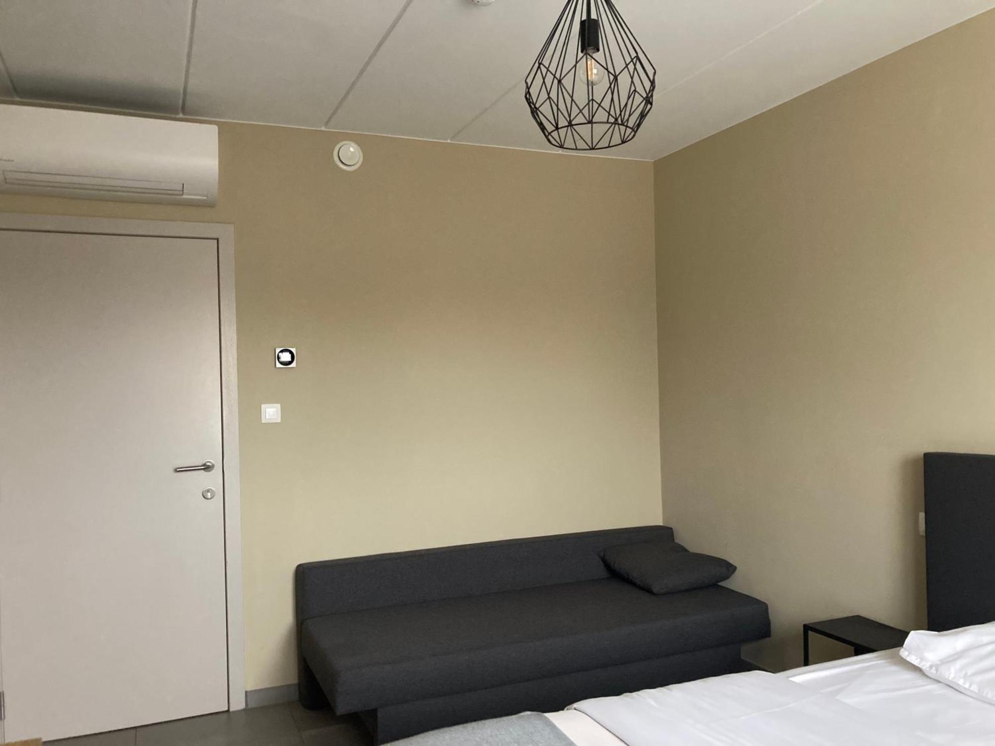 Hotel Cote Grange Tournai Exterior foto